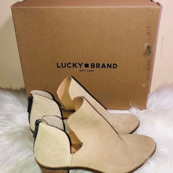Lucky Brand Powe Suede Booties 6 - Picture 4 of 8